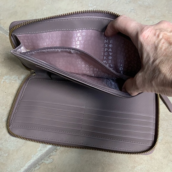 NWOT Kate Spade Cameron Taupe Wallet 8.5x5 Inches - Picture 10 of 12